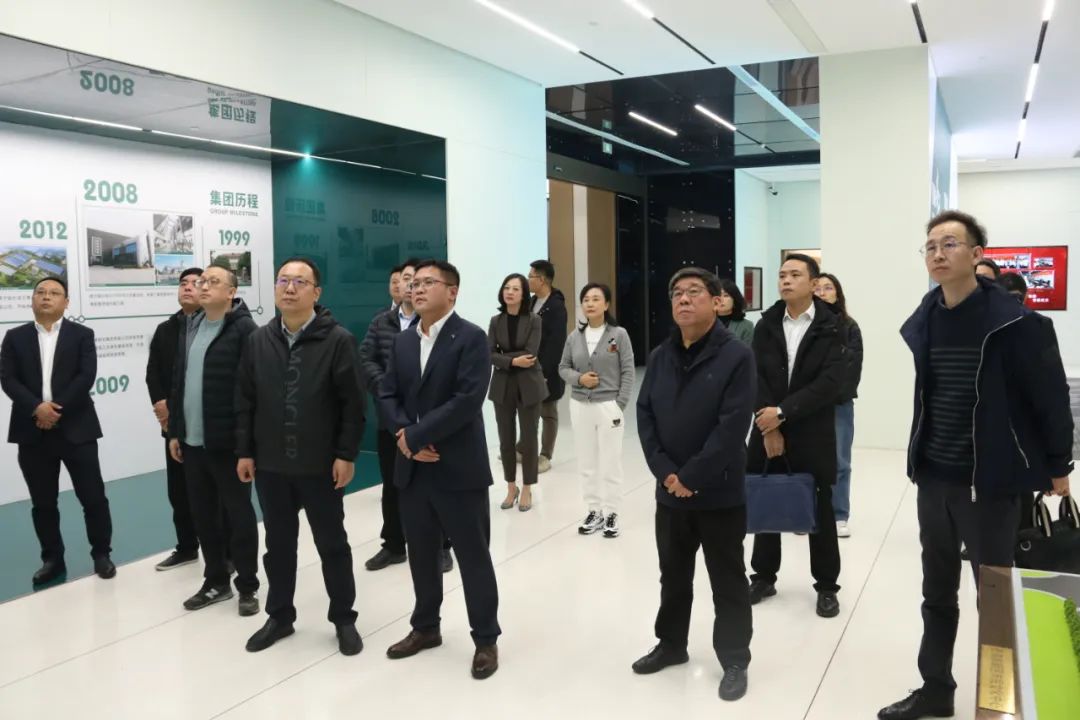 济南城市发展集团有限公司董庆哲一行莅临德才股份考察调研
