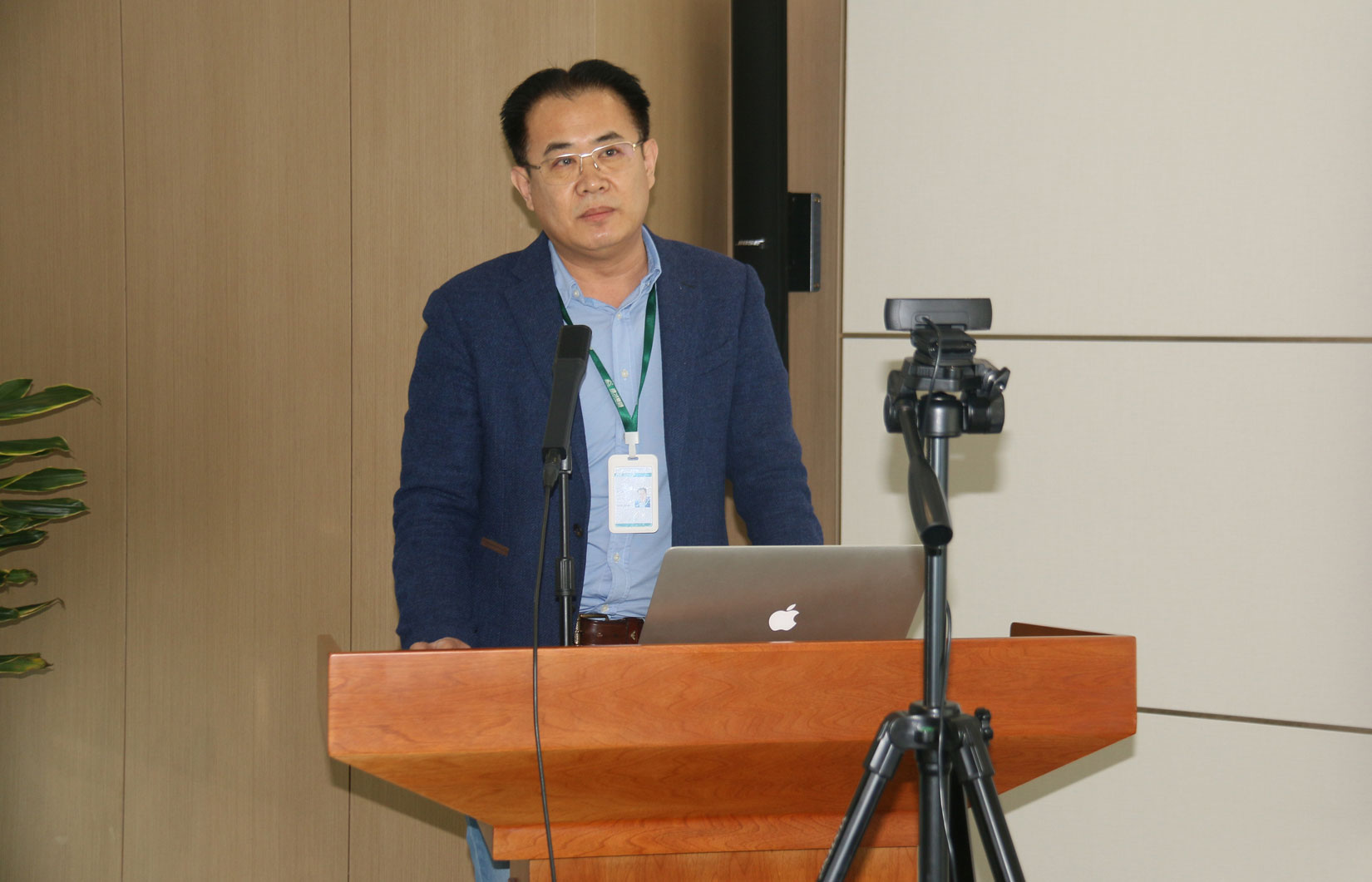 德才装饰企业文化大讲堂2月开讲：我们的行业，企业与职业